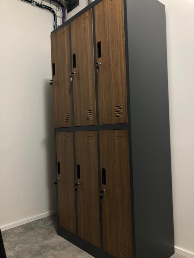 Capsule Hostel Zizkov Tower Прага Екстериор снимка